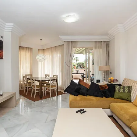 Fuente Aloha By Interhome *