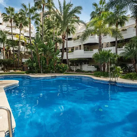 Apartment Fuente Aloha By Interhome