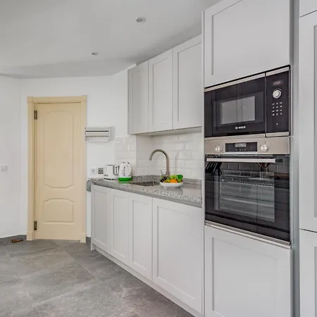 Apartment Fuente Aloha By Interhome *